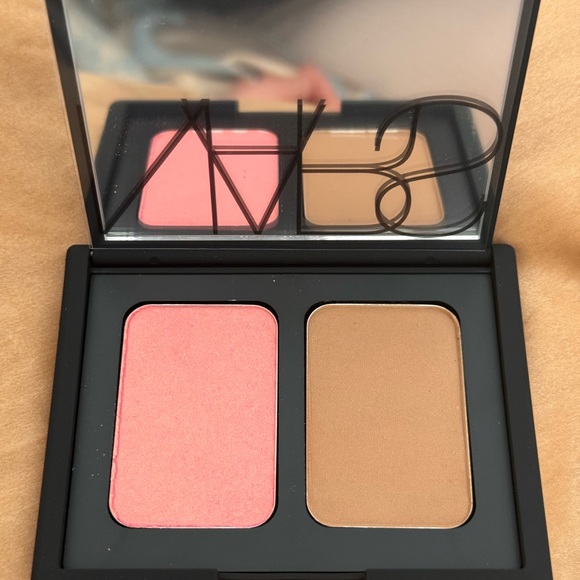 Brand New In Box Nars Duo Blush & Contour - Picture 3 of 3